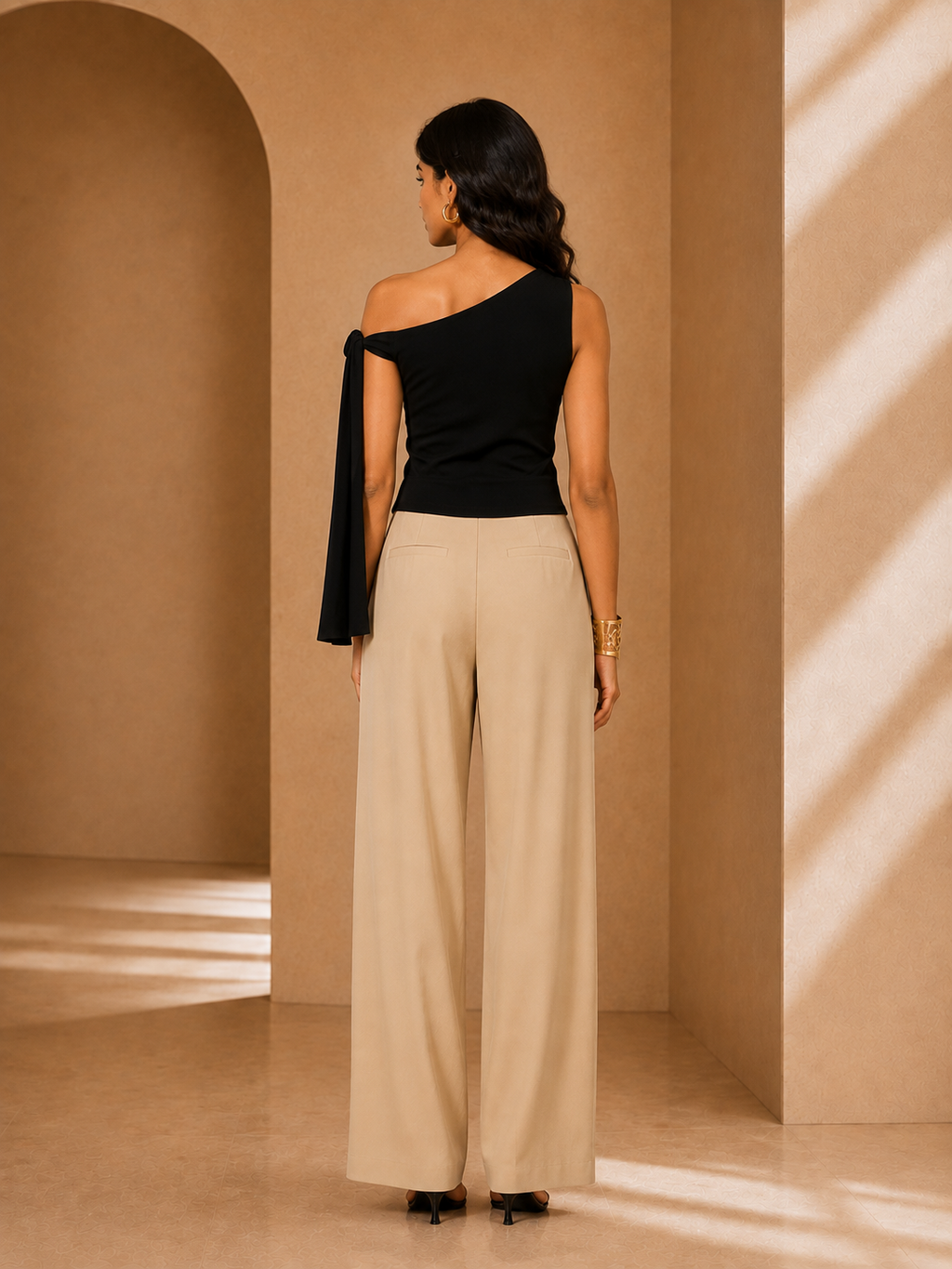 Black Side Knot Top