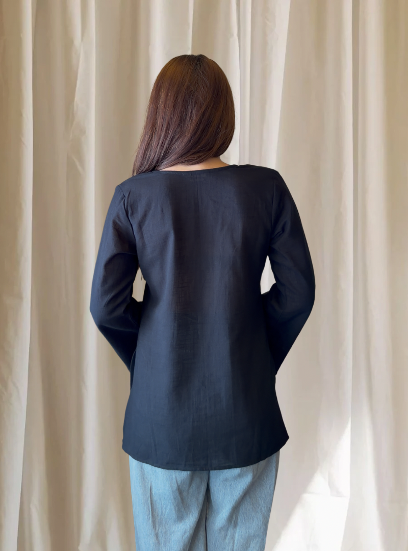 Nyra – Black Square Neck Kurti